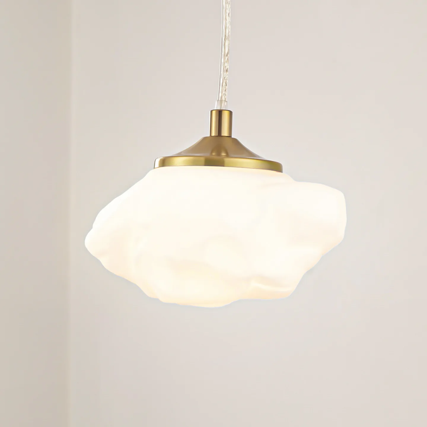 Piatra Pendelleuchte Opal/Messing - Lindby - Wohnzimmer - Modern - Glas - Einflammig