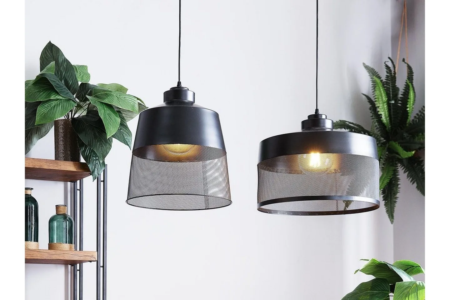 Muga Taklampa 33 cm - Svart