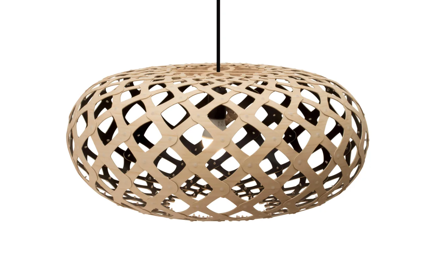 Kina Pendel Ø60 Svart 1 Side - David Trubridge - Stue - Bambus