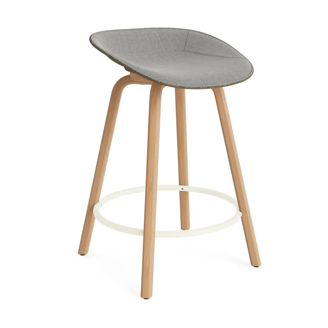 Normann Copenhagen Mat Barstool Barhocker mit Vorderpolsterung, 65 cm Remix 133-seaweed-beech-cream steel