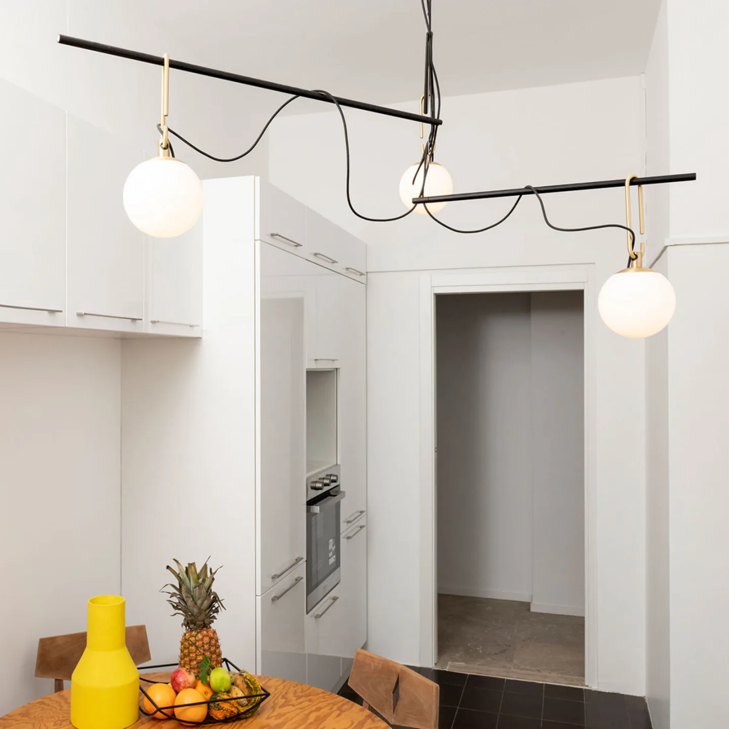 Nh S3 14 Pendelleuchte Black/Brass - Artemide - Artemide - Wohnzimmer - Design - Metall - Kugel