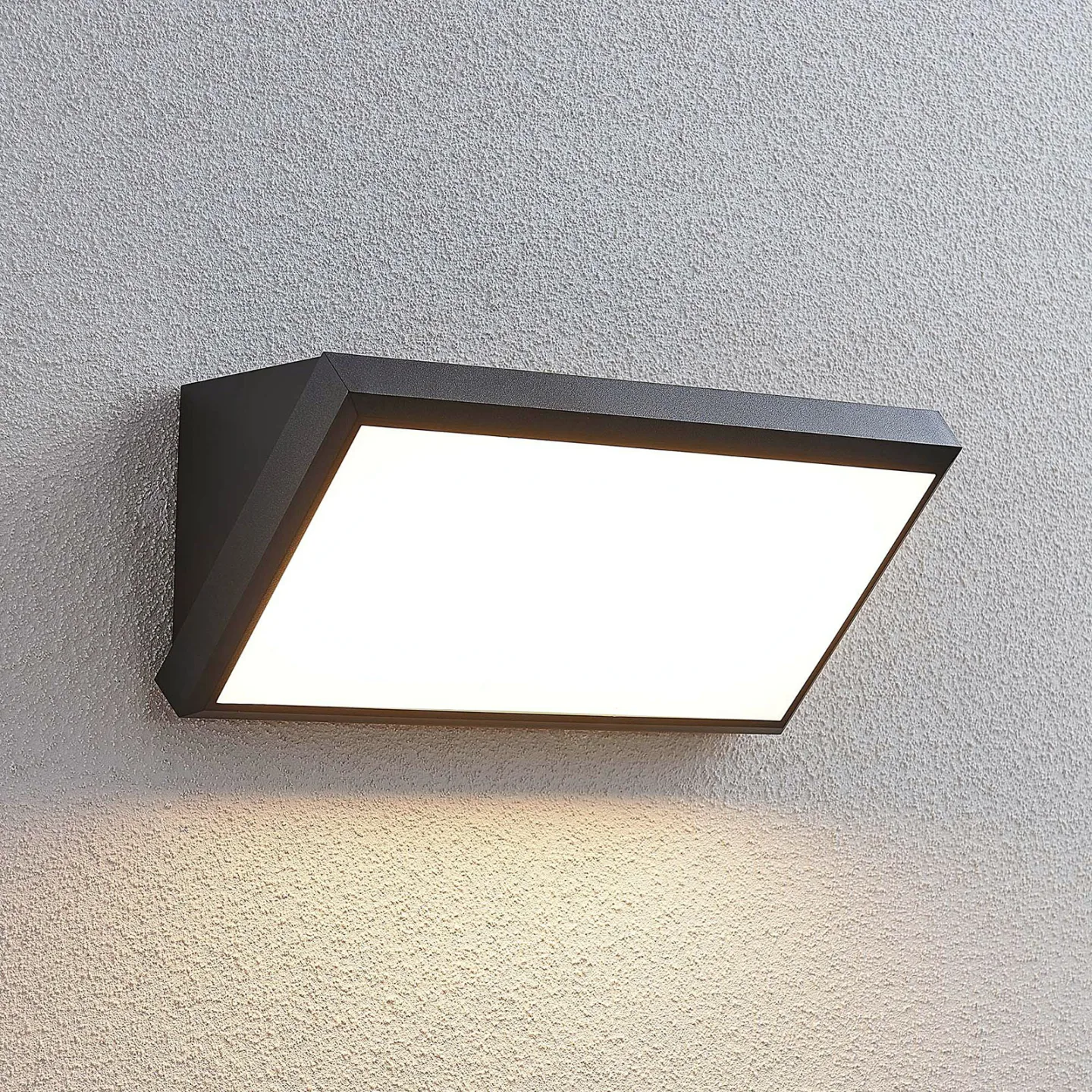 Abby Außenwandleuchte w/Sensor Dark Grey/White - Lindby - Balkon - Modern - Kunststoff - Eckig