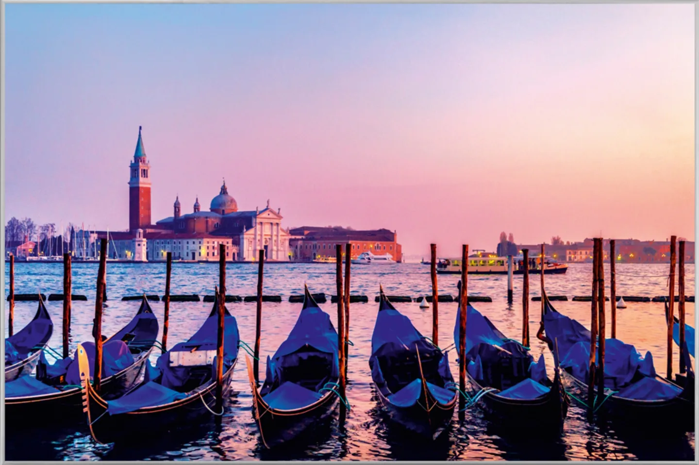 image LAND Bild mit Rahmen Gondolieren in Venedig | Schubiger Möbel