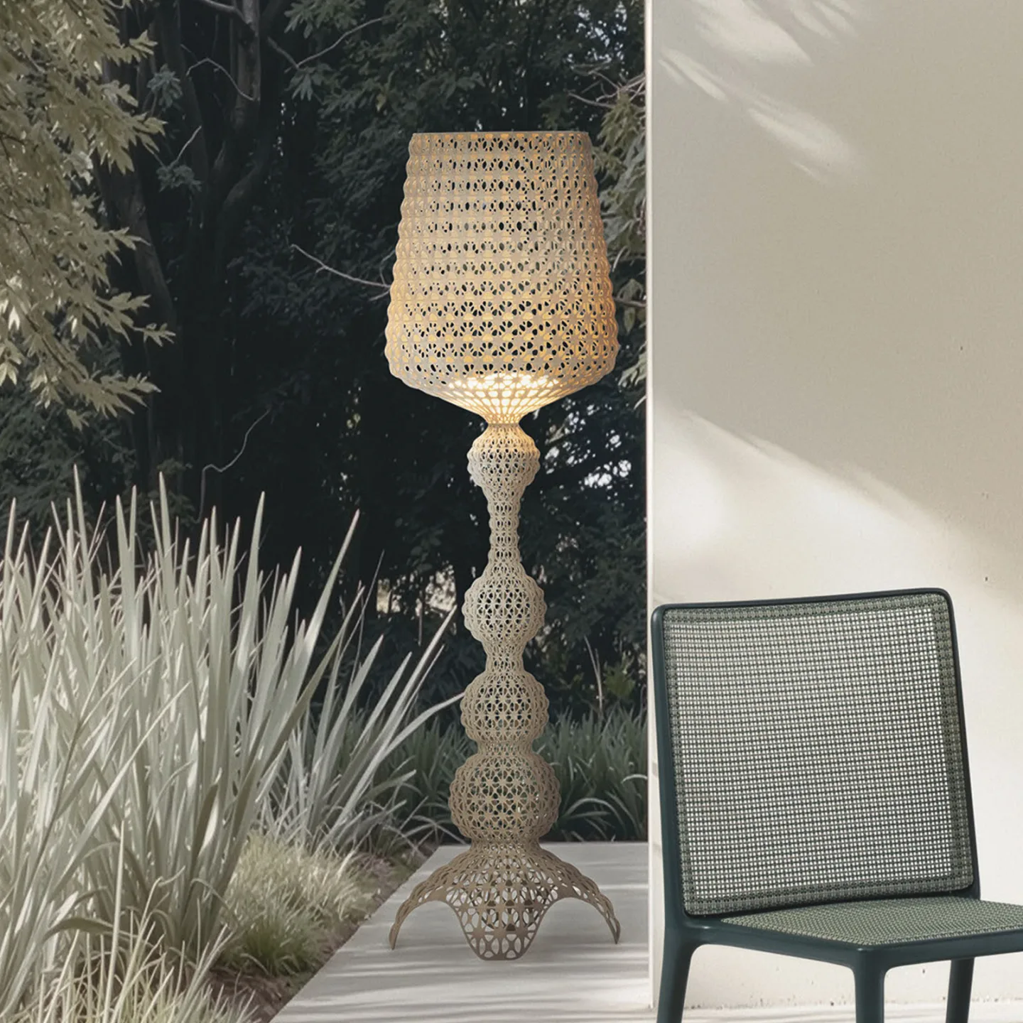 utomhus LED-golvlampa Kabuki, duvgrå, IP44, dimbar – Kartell - Design - Plast - Med en ljuskälla