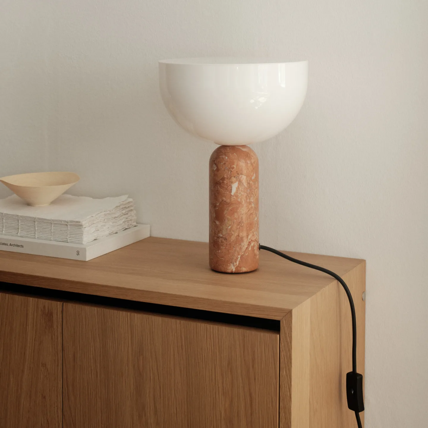 New Works Kizu Tischleuchte small Breccia Pernice