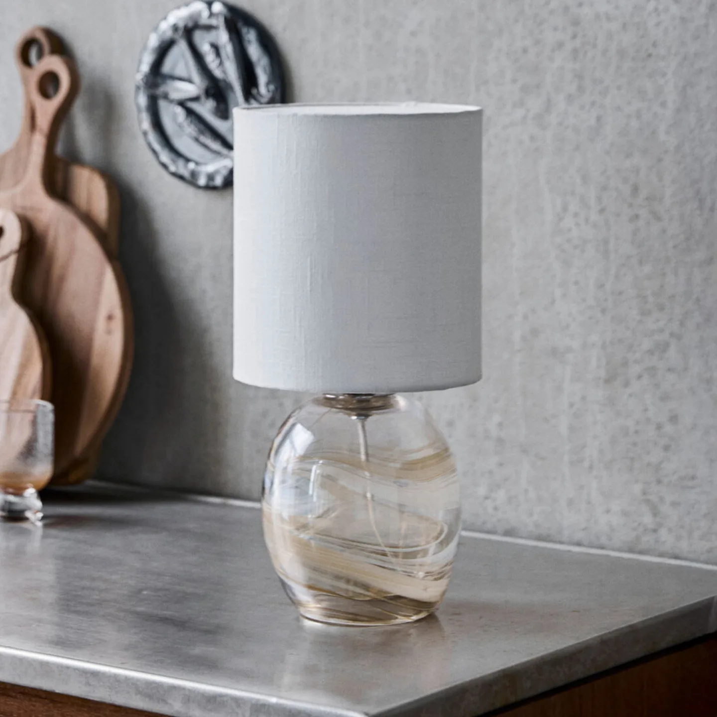 Hite Tischleuchte, 44 cm, creme, Glas/Textil - House Doctor - Wohnzimmer - Design - Einflammig