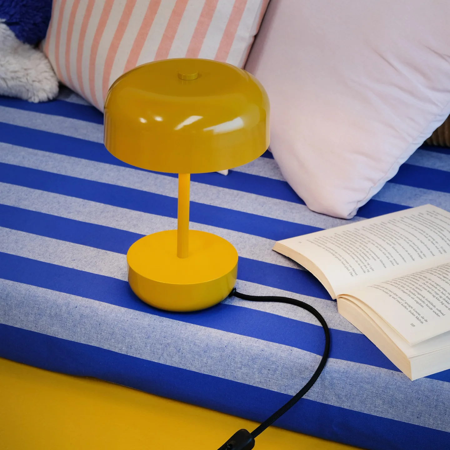 Haipot Bordlampe Curry - Dyberg Larsen - Stue - Moderne - Metal - Med skærm