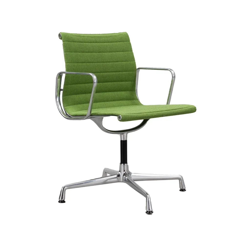 Vitra EA 104 karmstol Hopsak 69 grass green/ivory-polerad aluminium
