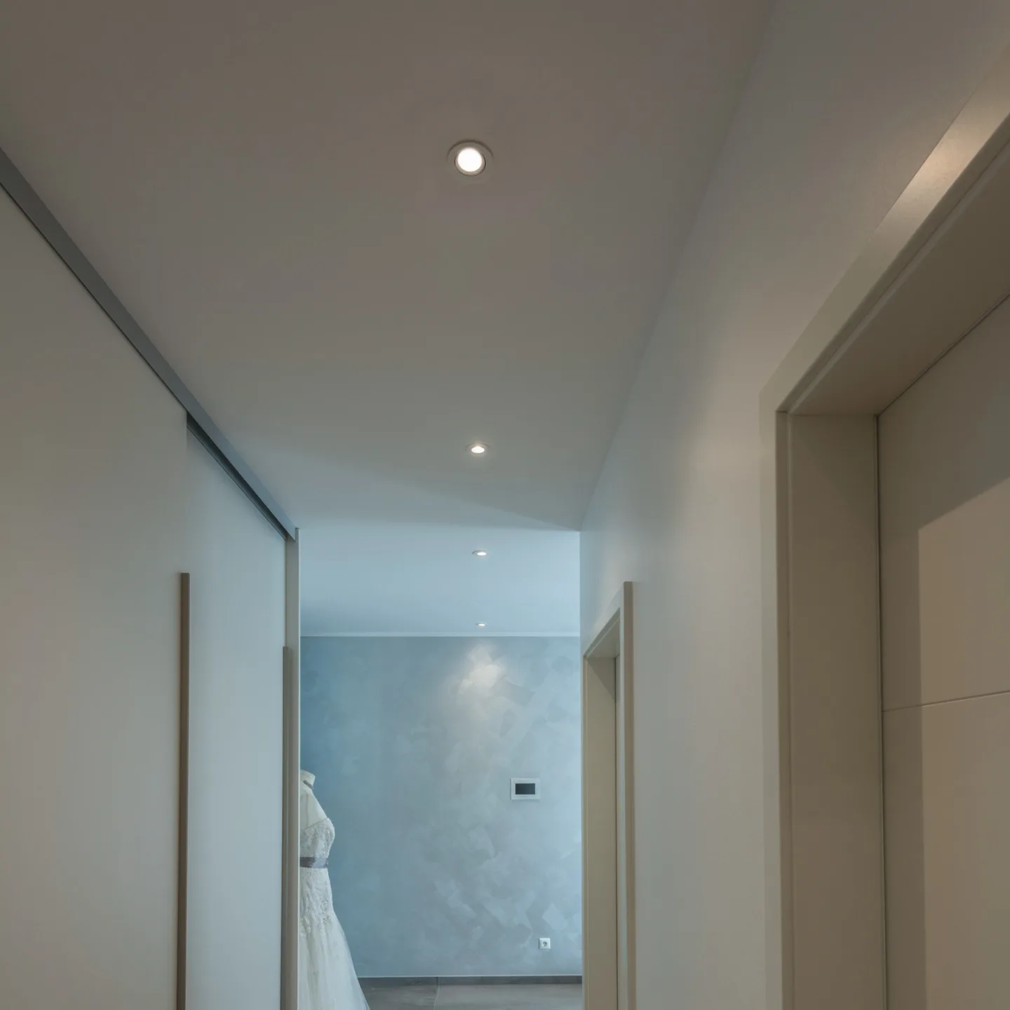 New Tria LED-Deckeneinbaustrahler, rund, weiß, 3.000 K, 38° - SLV - Flurbereich - Aluminium - Einflammig