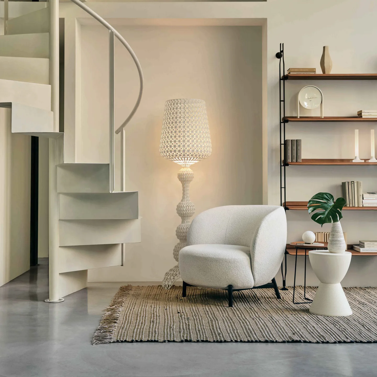 Kabuki Gulvlampe Hvid - Kartell - Stue - Design - Plastik - Med skærm