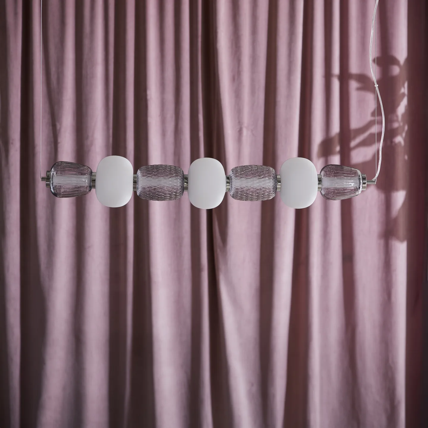 Pearl 7 Pendelleuchte Grey/Opal/Chrome - Loom Design - Wohnzimmer - Modern - Glas - Einflammig