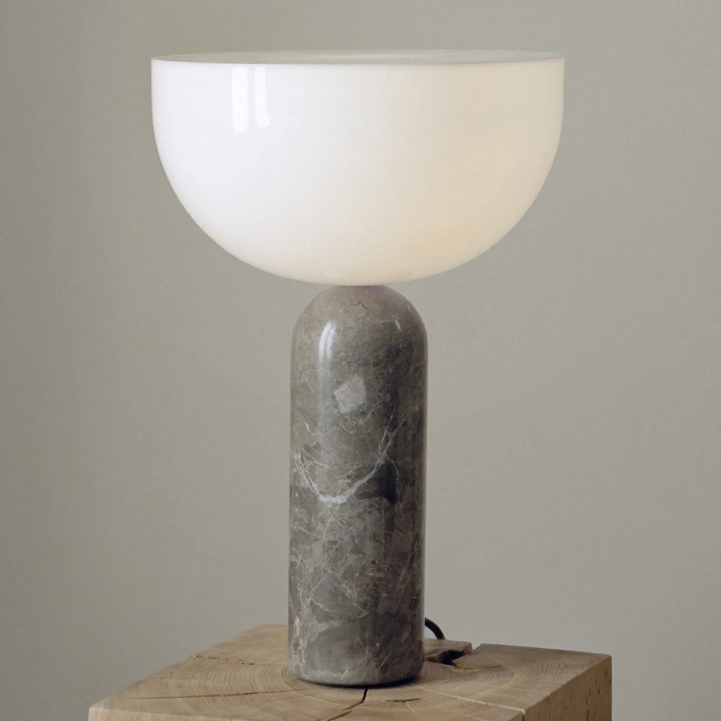 Kizu Tischleuchte Large Grey - New Works Kizu Large - Wohnzimmer - Design - Stein