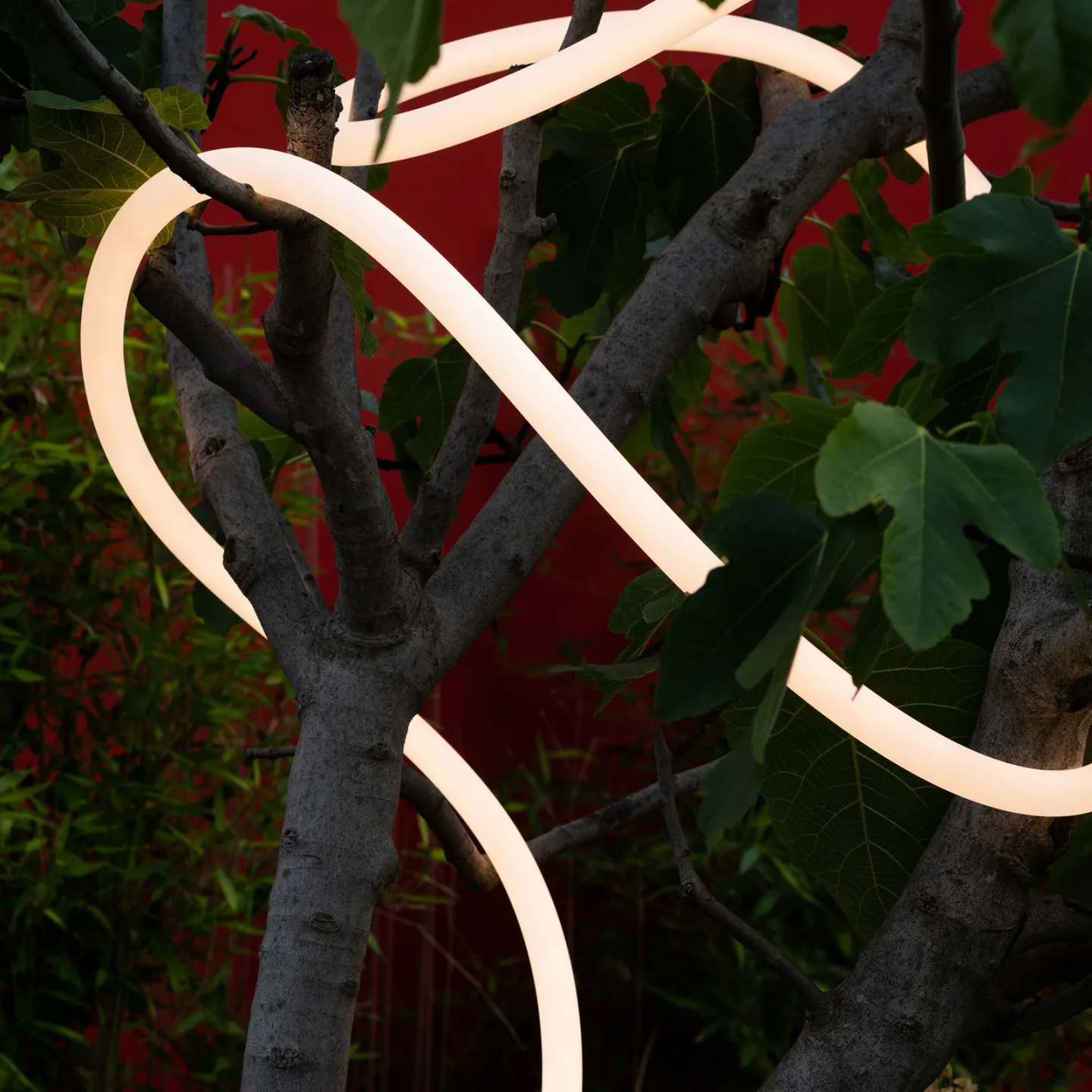 La linea 25 Earth LED-Lichtschlauch, 5 m - Artemide La linea Earth - Wohnzimmer - Design - Kunststoff