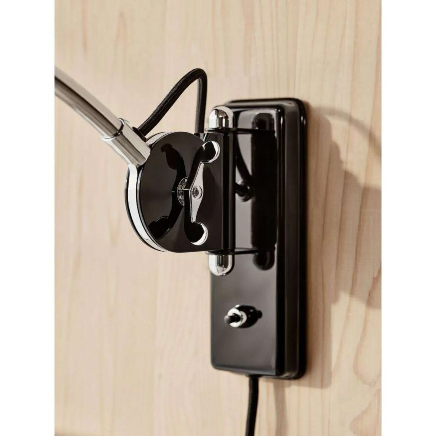 KAISER idell 6559-W Wandlampe, schwarz/chrom - Fritz Hansen - Arbeitszimmer / Büro - Metall