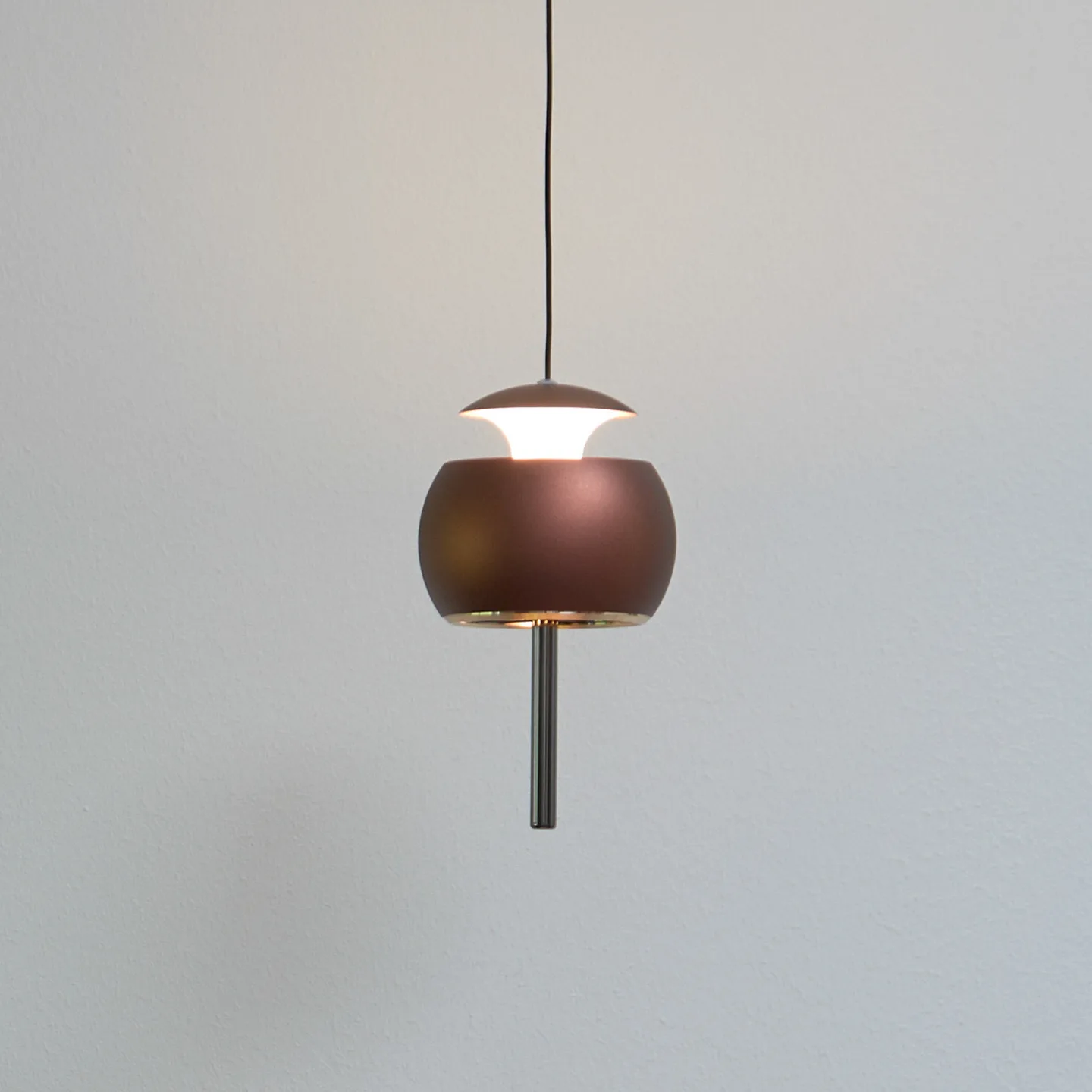 Parachute pendellampe Coffee - LOOM DESIGN - Stue - Aluminium - Med én lyskilde