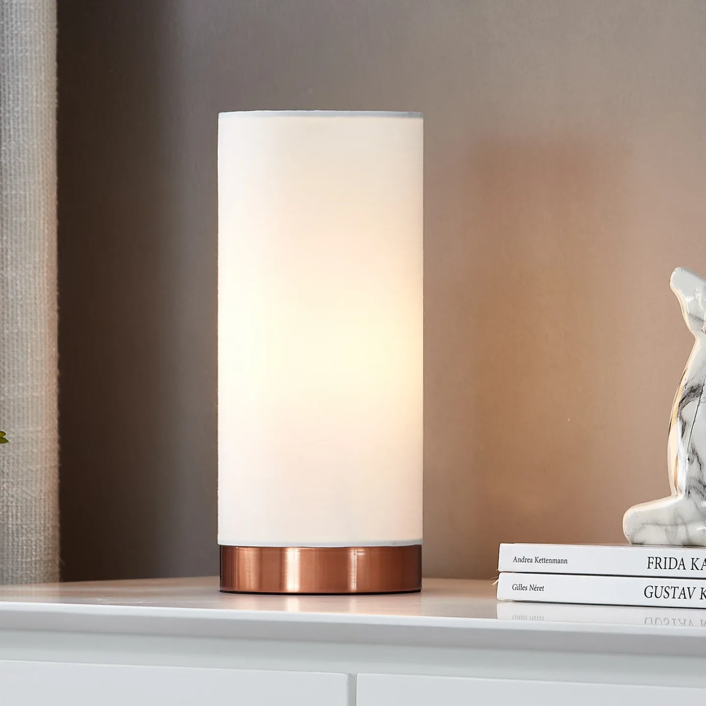 Ronja Tischleuchte Opal/Copper - Lindby - Schlafzimmer - Modern - Stoff / Textil - Einflammig