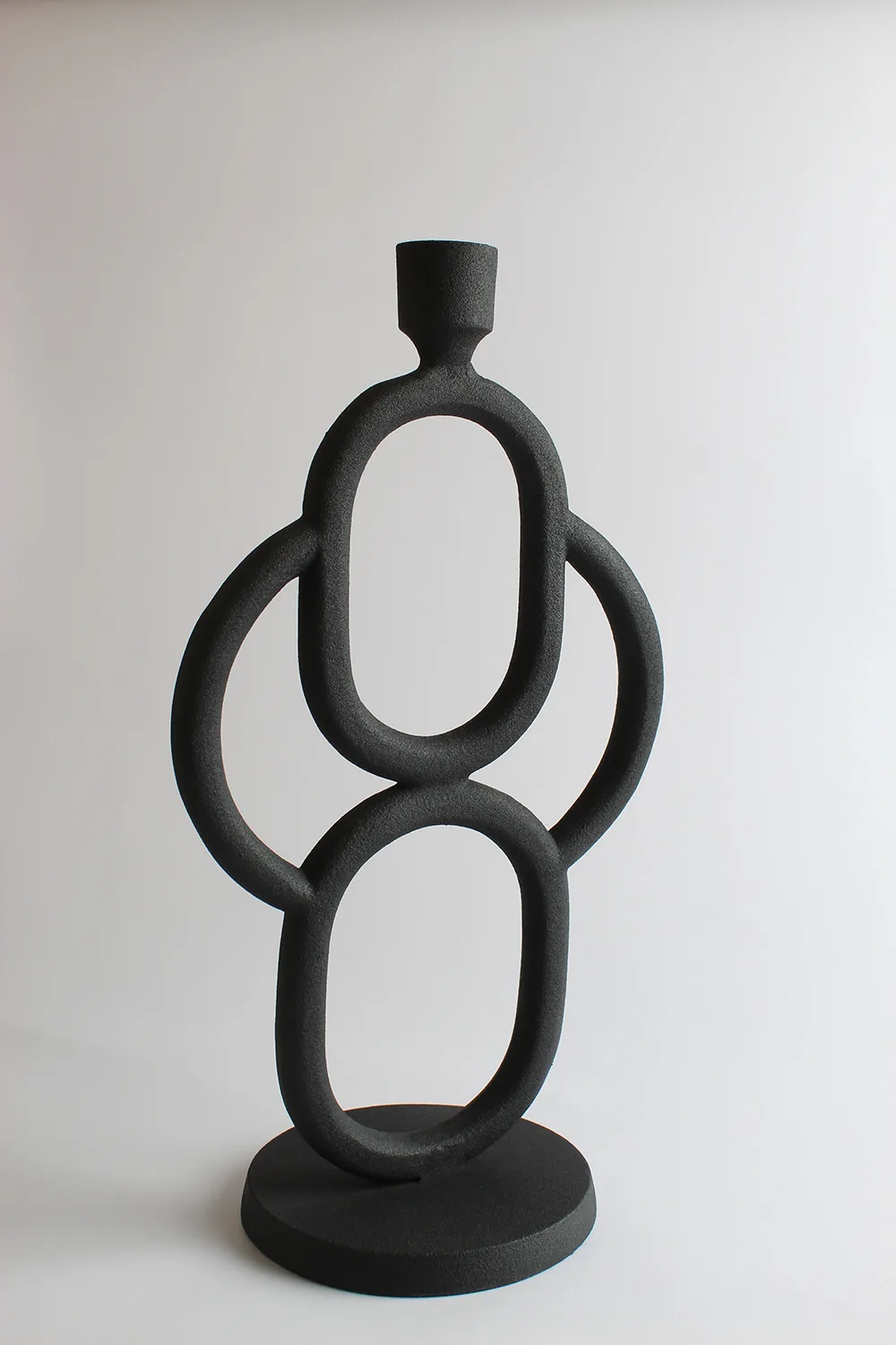 Lysestake - Iza (svart) (Størrelse: 19 x 35 cm)