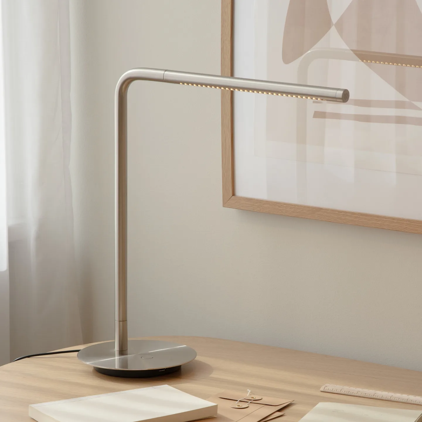 Omni Bordlampe Steel - UMAGE - Stue - Design - Metal - Med én lyskilde