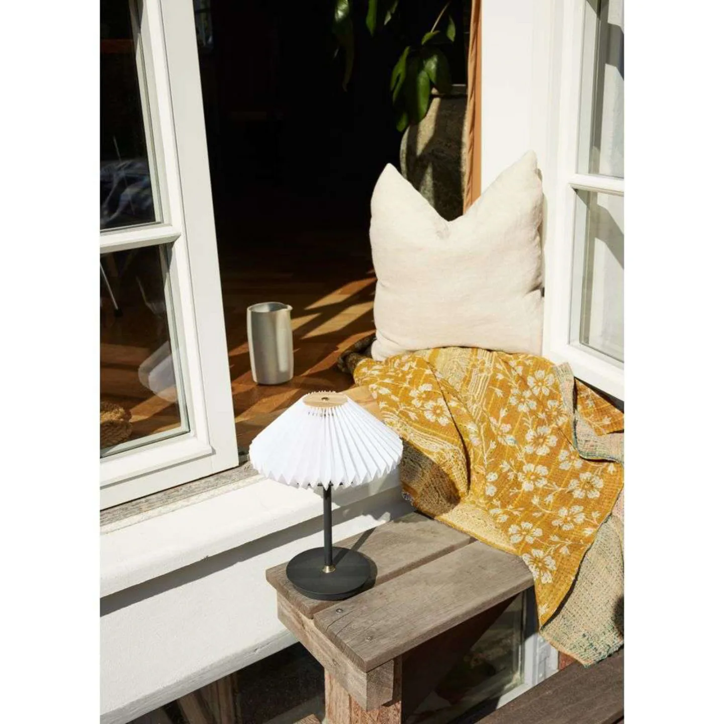 Paris To Go Bordlampe Clean White/Black - Halo Design - Stue - Metal